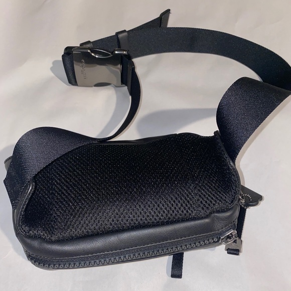 Coach Men’s Belt Bag - Picture 2 of 3